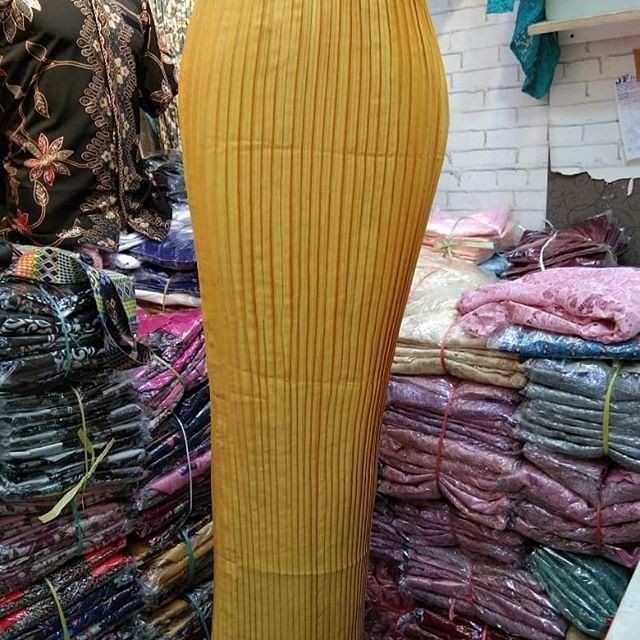 Rok Prisket Polos Warna Gold / Rok Batik