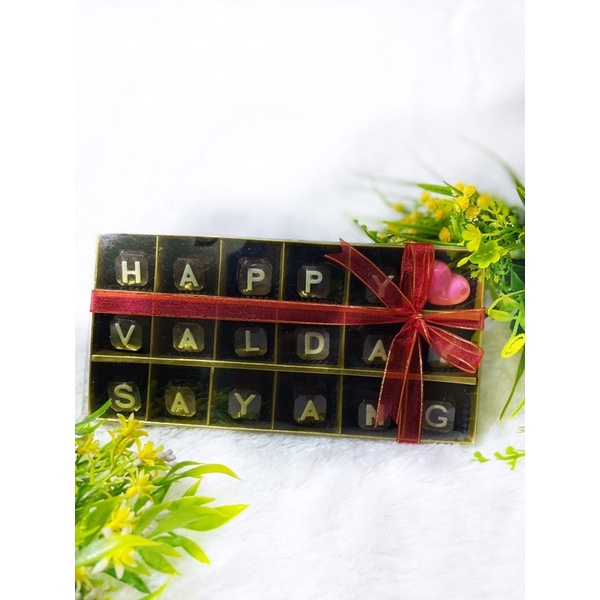

Coklat Valentine / Cokelat Huruf / Coklat Ucapan / Coklat Kado/ Souvenir