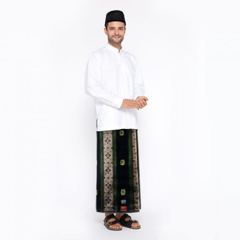 Sarung BHS Excellent Gold Motif JGA Hitam Coklat