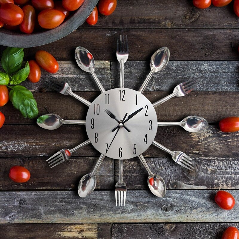 JAM DINDING Aesthetic Dekorasi Dinding Jam Dingding Unik Artistik Model Kuliner Sendok Garpu Dapur
