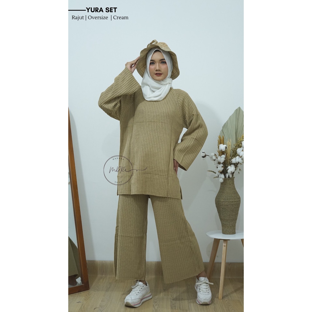 Yura One Set Batwing + Kulot Knit Pants Rajut Setelan 2 in 1 Wanita Muslim Polos Kekinian Bahan Rajut 7 Get Tebal Premium Oversize Set Rajut Wanita Satu Set Korean Style