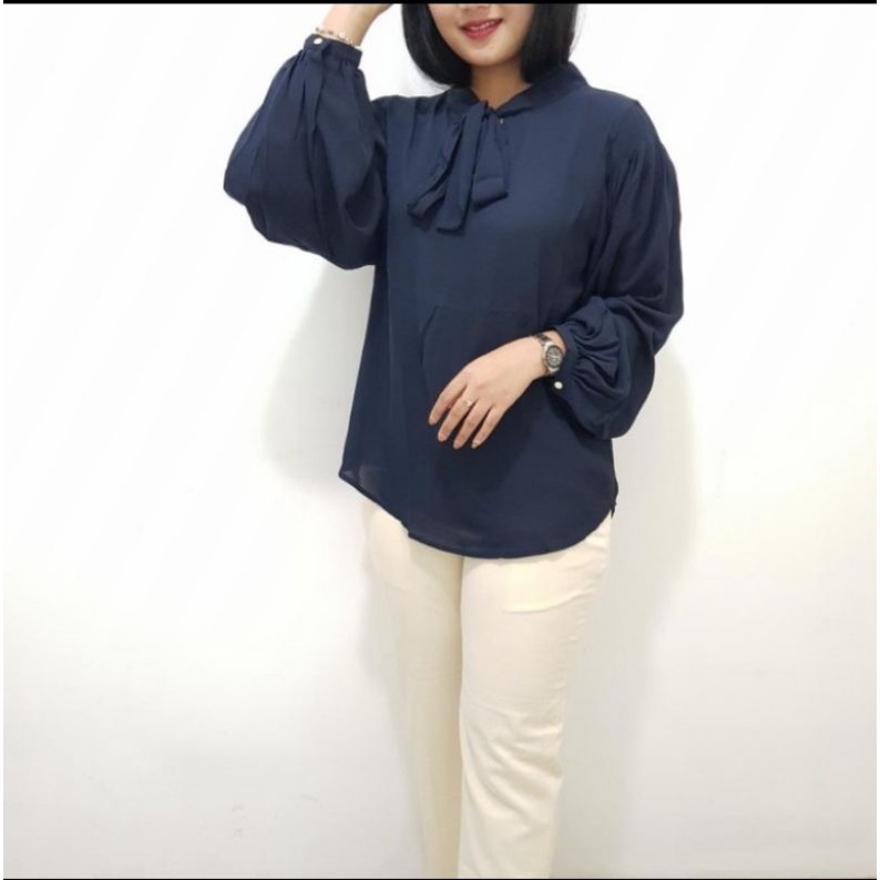 Blouse wanita Isuga Rampel