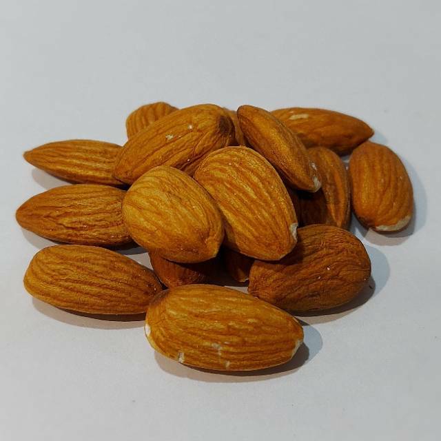 

Raw Natural Whole Almond | Kacang Almond Mentah Kupas 500gr