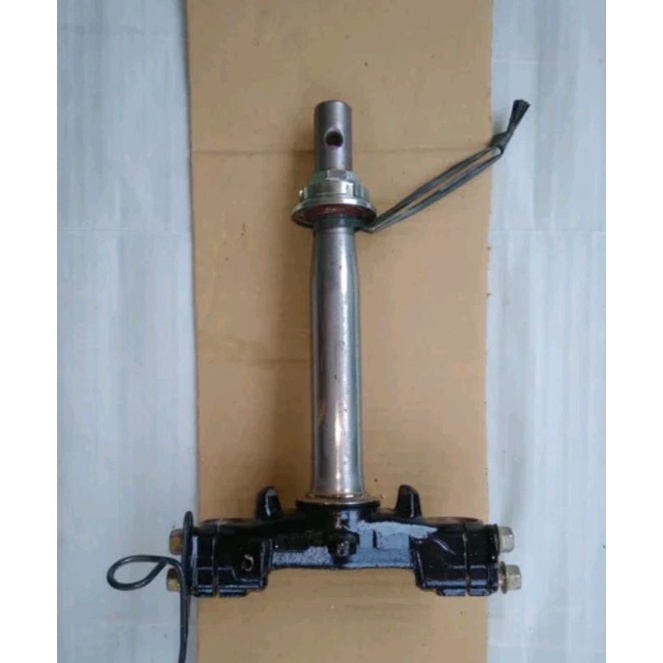 SEGITIGA T SHOCK BREAKER DEPAN HONDA SCOOPY FI ORIGINAL LEPASAN MOTOR