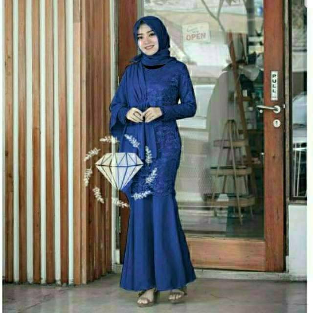 MAXY NAYSILA DUYUNG, MOSCREPE BRUKAT, DRESS MAXY