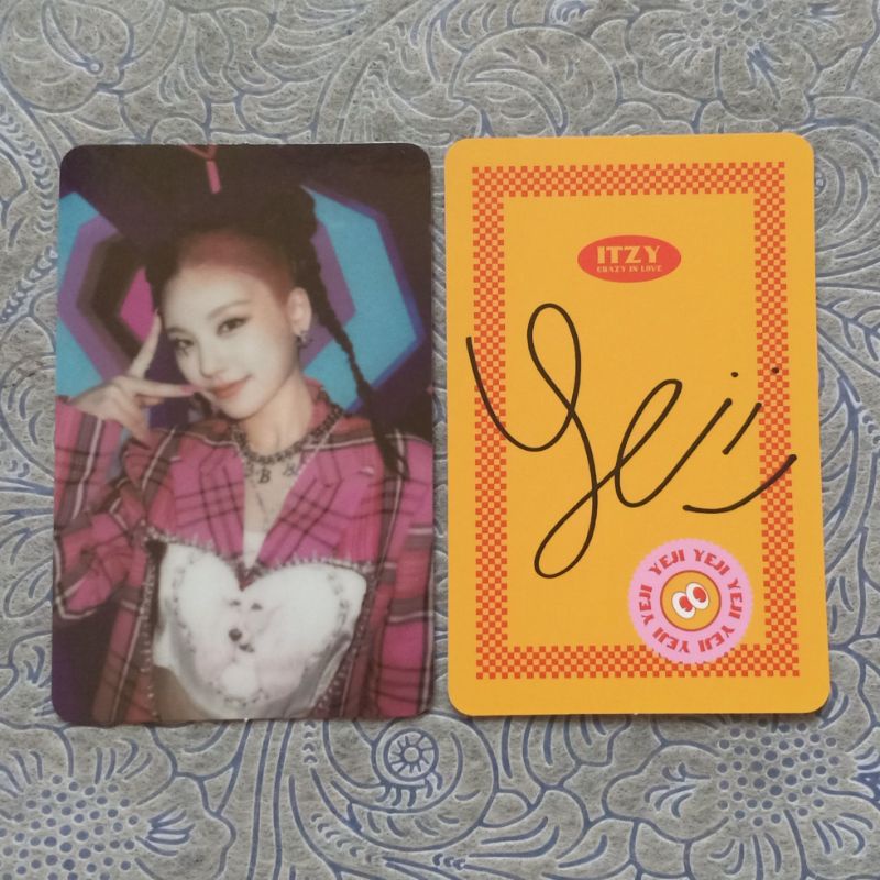 Official Photocard Yeji ITZY Crazy in Love SE Jewel Case Ver