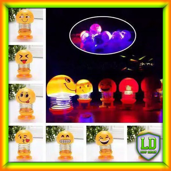 LD SHOP MEDAN Boneka Emoticon Per LED Berlampu Goyang Kepala Emoji Spring Doll Toys Pajangan Mobil