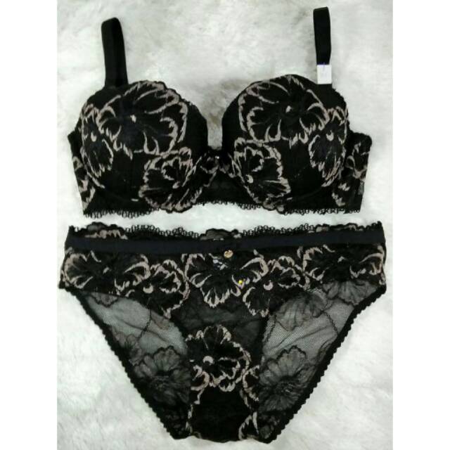 Emporio Armani Bra Set