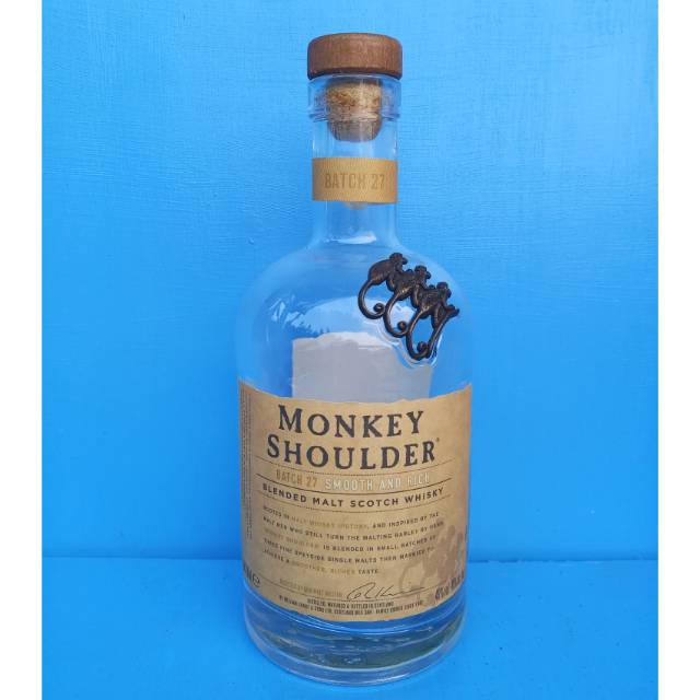 Botol bekas minuman keras import Monkey Shoulder