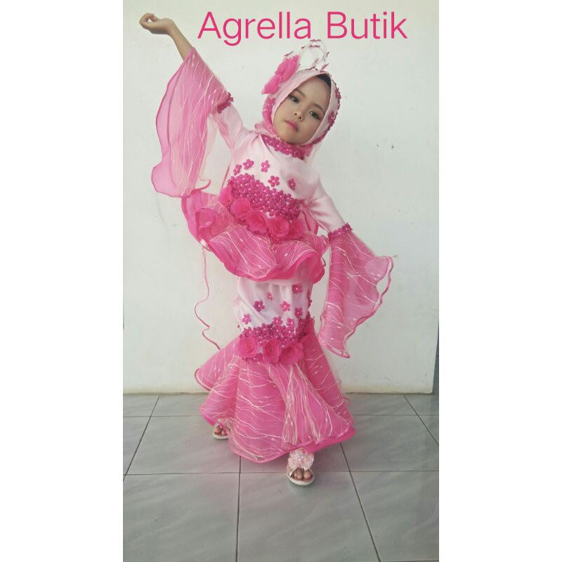 Gaun Muslim anak fashion show Bunga Mawar Kekinian