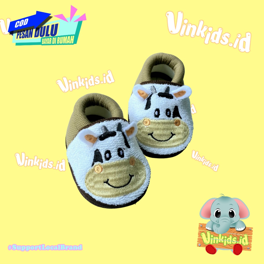 Sepatu Bayi Karakter / Sepatu Bayi Kekinian / Sepatu Bayi nyaman / Baby Shoes / Sepatu Bayi Motif Cow Putih Hitam