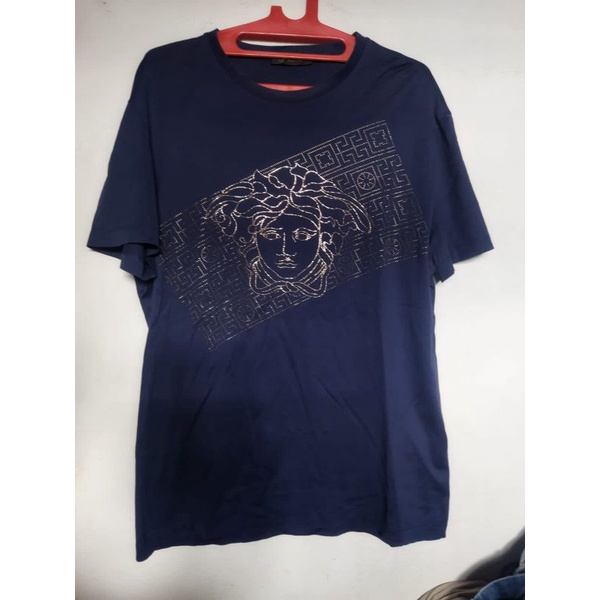 sold tshirt versace second