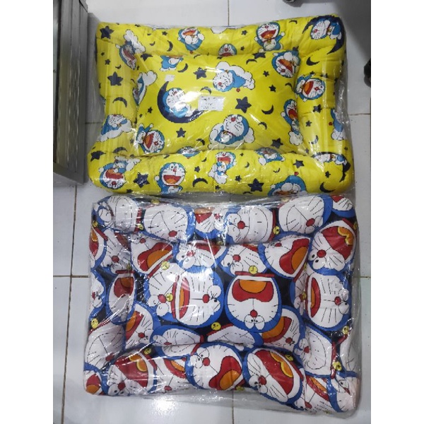 Tempat Tidur Matras Kotak Tebal (Warna &amp; motif random)