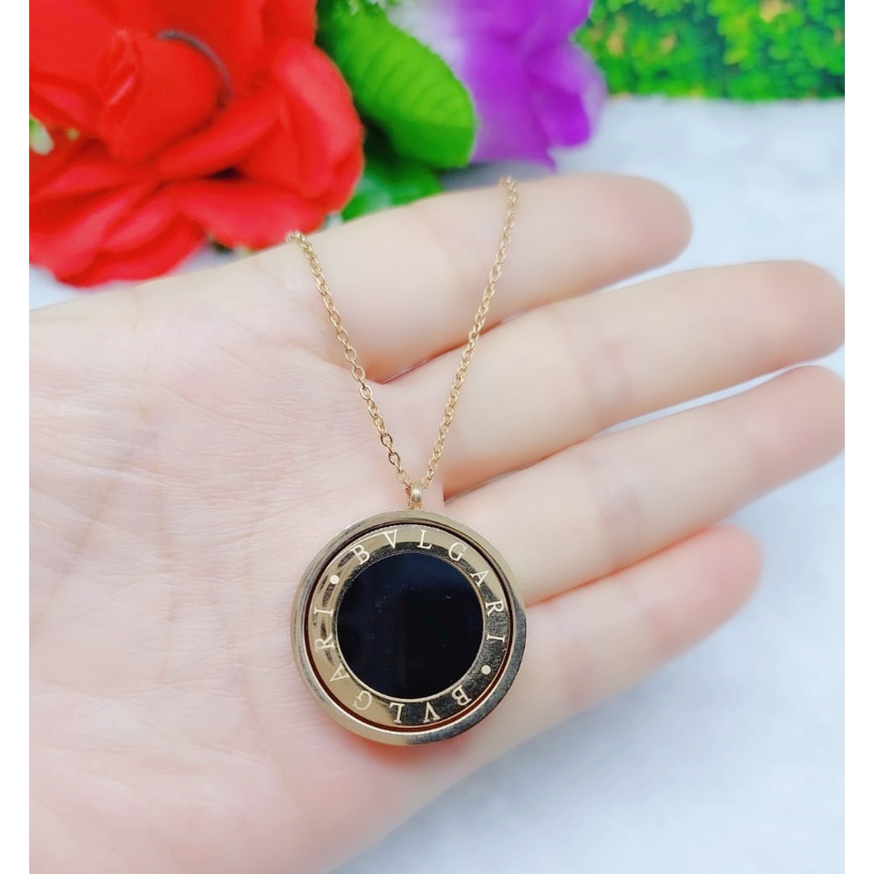 Kalung titanium mata putih dan hitam perhiasan fashion