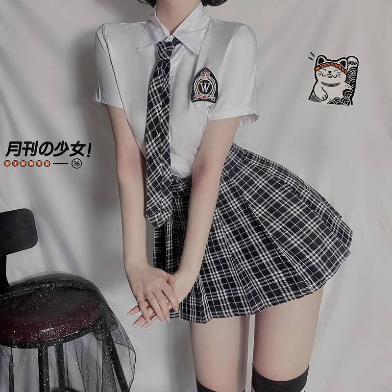 【Wetrose】Sexy JK Student Plaid Tie Split Pure Japanese School Uniform Cosplay Costume Lingerie Seifuku Set