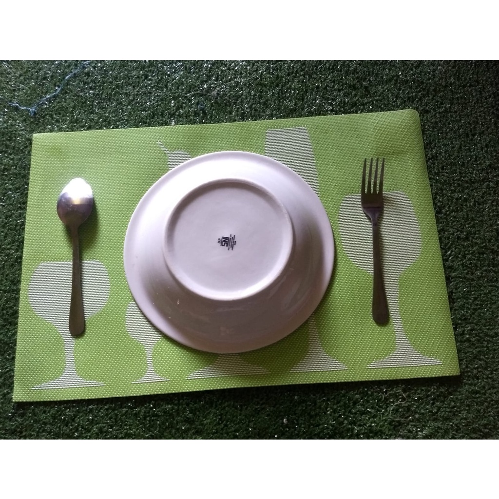 Tatakan Piring Meja Makan Alas Piring Tahan Panas Table Mat Anti Slip