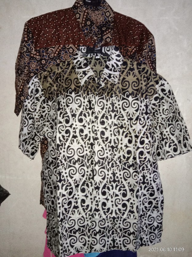 Kemeja Batik Pria Motif Asmat