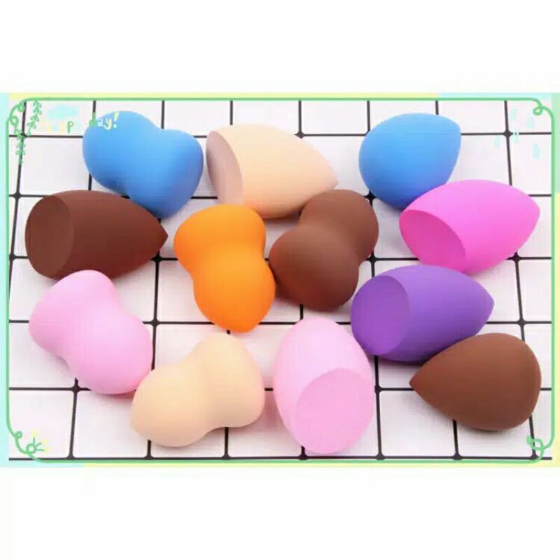 SPONS BLENDER / BEAUTY SPONGE BLENDER TEARDROP / MAKE UP TOOLS