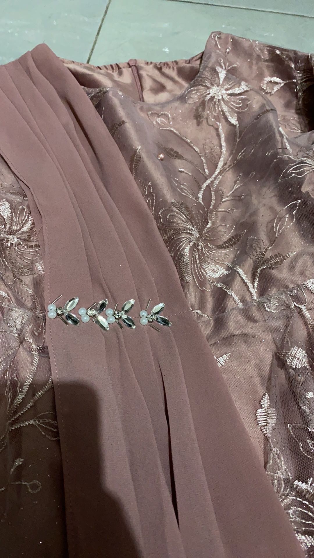 Maura Couple - Sania Ruffle Batik Couple Ori Ndoro Jowi Garansi Termurah Shopee - Batik Brokat
