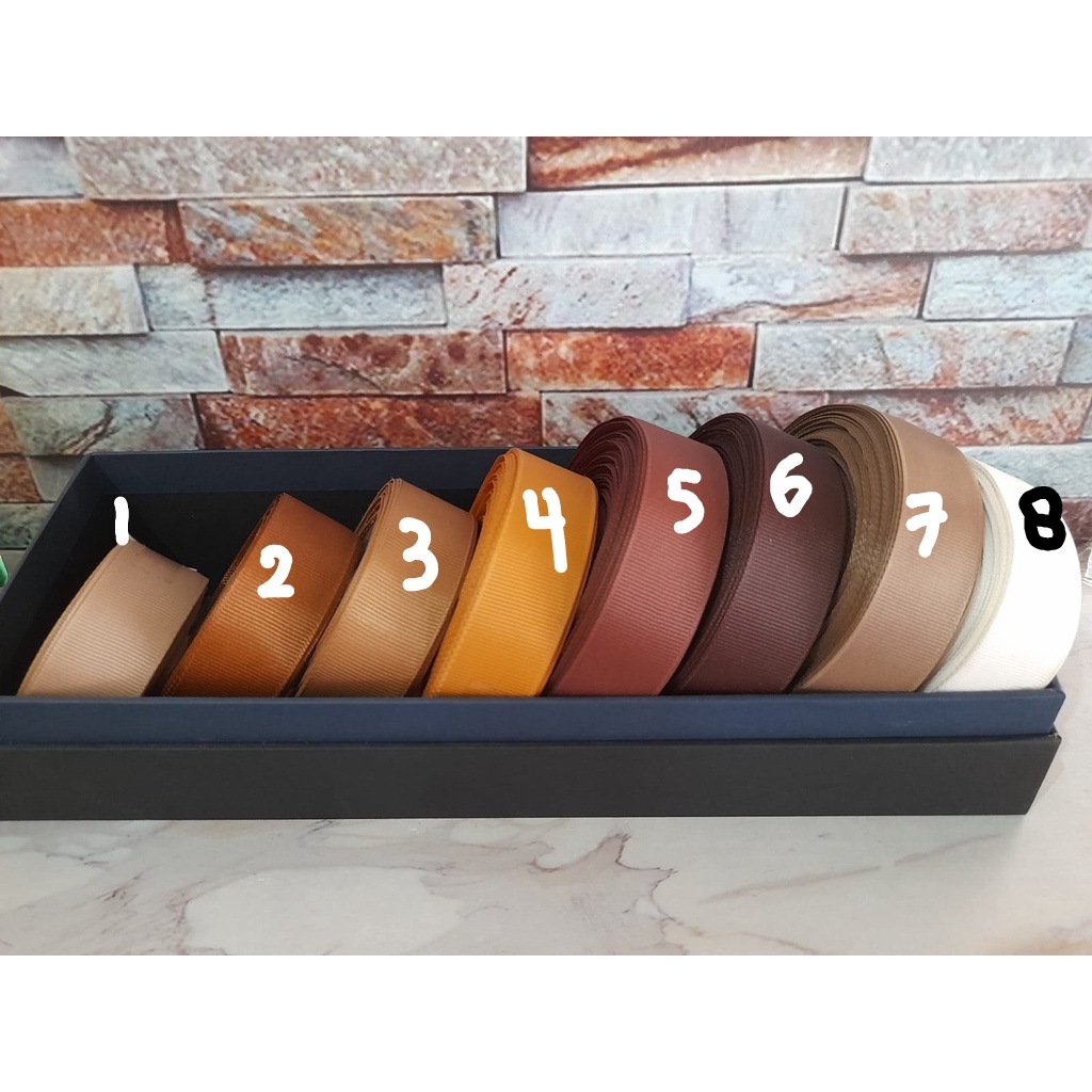 

GRANDMLATI RB23 (per 1 yard) Pita Grossgrain polos BROWN SERIES 2,5cm