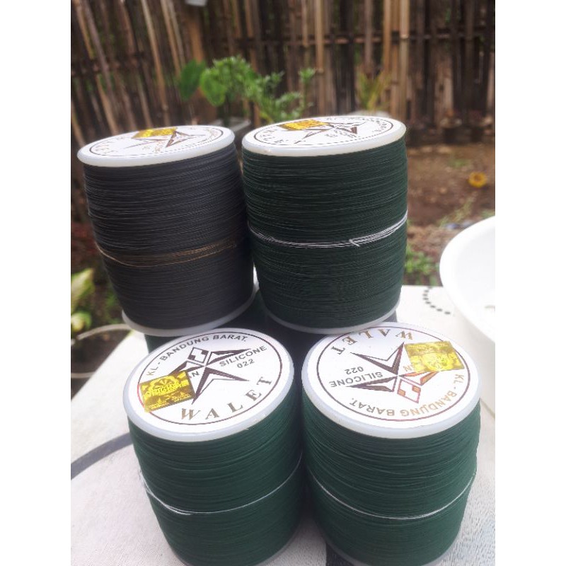 Gelasan layang Walet KL