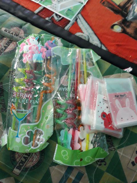 4pcs Sedotan Minum Desain Unicorn Lucu Bahan Pvc, Dapat Dipakai Ulang