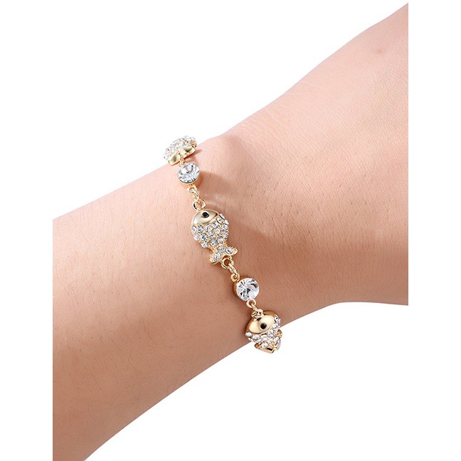 LRC Gelang Tangan Fashion Gold Color Fish Shape Decorated Bracelet