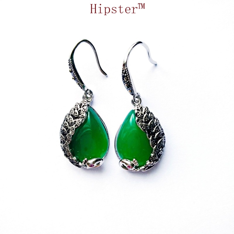 New Retro Emerald Fashion Elegant and Personalized Earrings