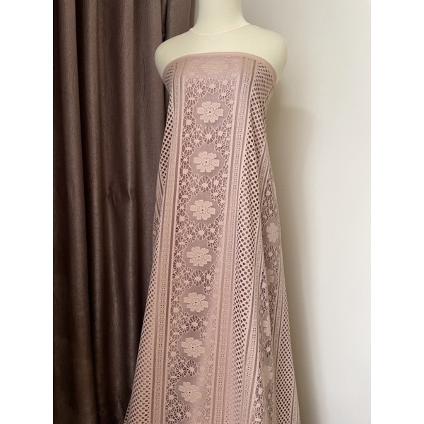 Kain Brokat Lace Vintage Royal Coksu Coklat susu Bahan Dress Gamis