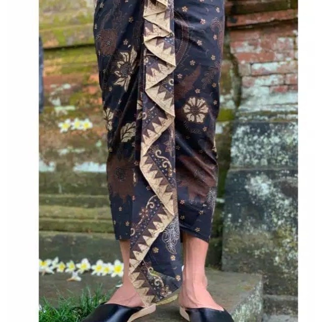 KAMEN BATIK SETENGAH JADI (KANCUT JADI)