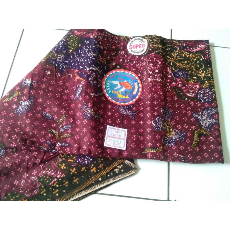 Kain Sarung Batik Lasem  Pekalongan cap Ikan mas