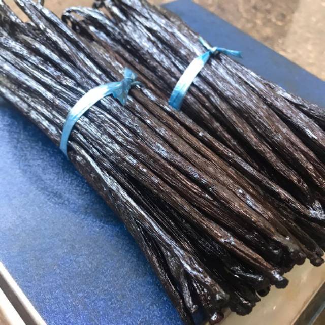 

Vanilla planivolia/premium gret A kadar air 30% / 10grm