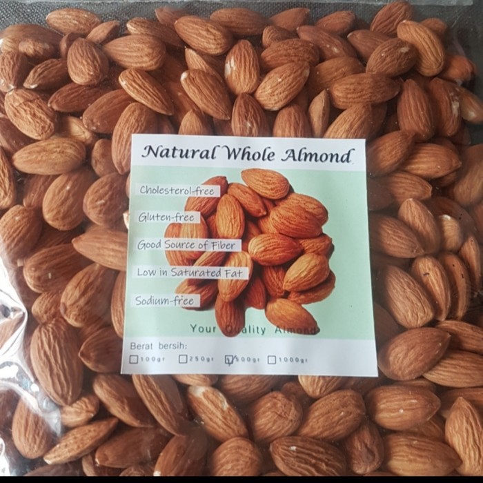 

Kacang Almond Mentah Almonesia 500gr