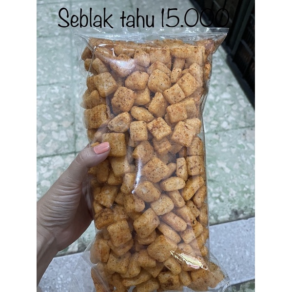 

Camilanku seblak tahu pedas