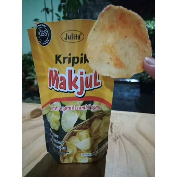 

keripik kentang Makjul
