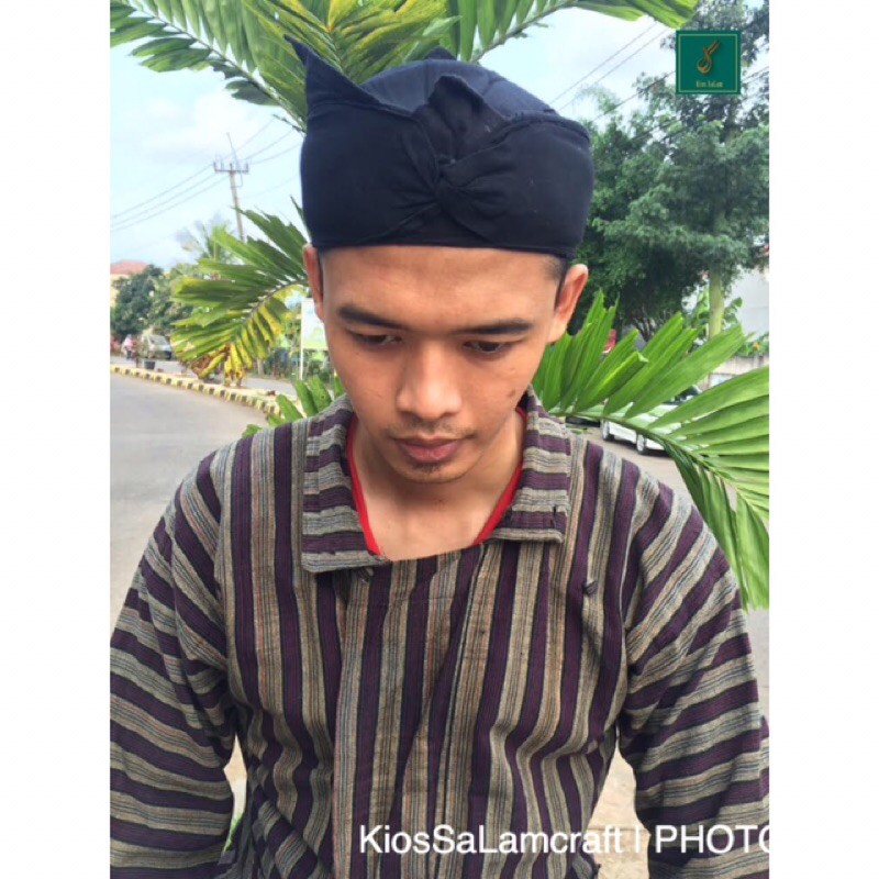 Blangkon Ikat Kepala Sunda Merak Ibing Hitam Polos
