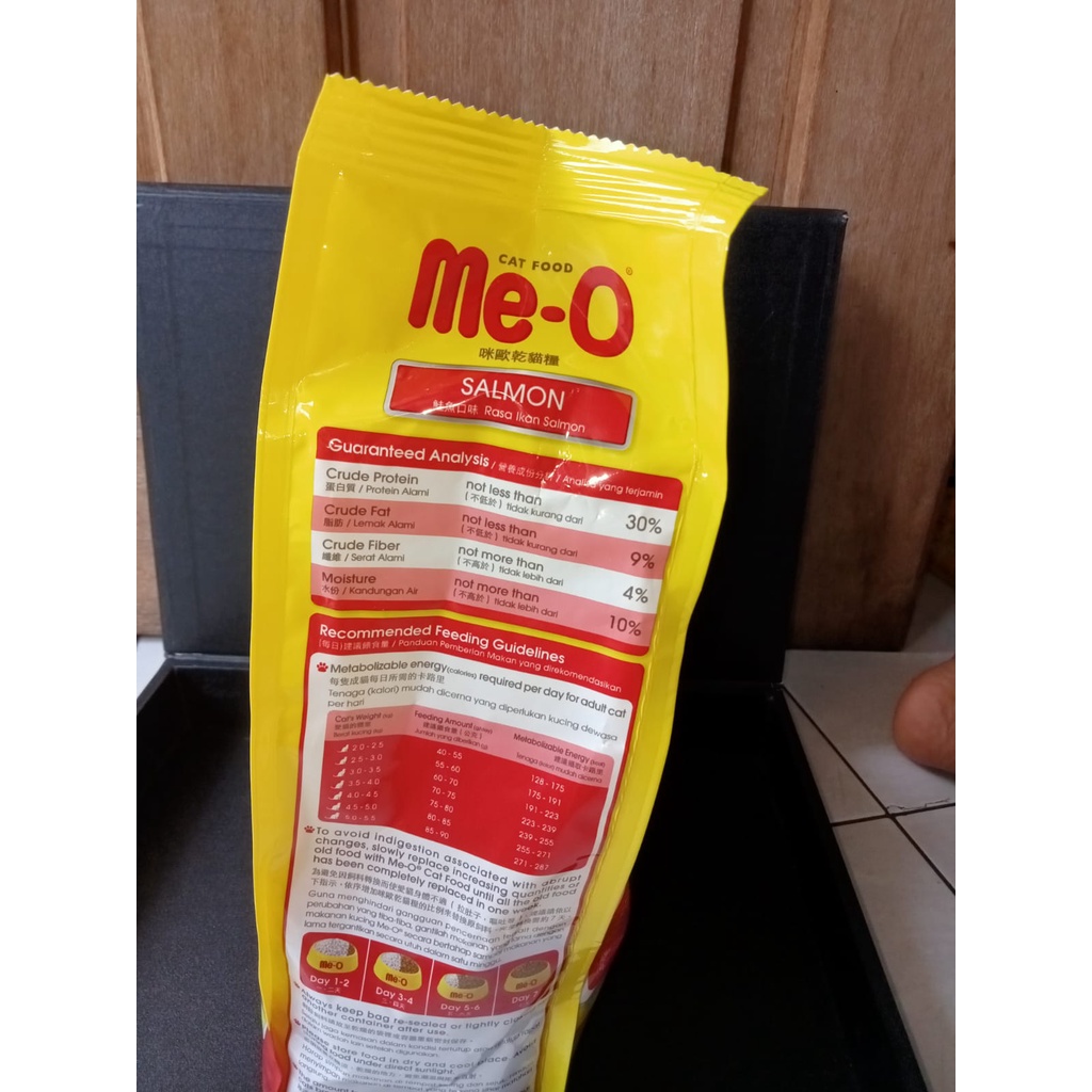 Me-o Dry Food Adult Rasa Salmon 1.1kg/Makanan Kering Untuk Kucing dewasa