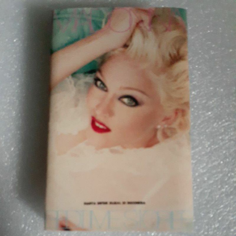 kaset MADONNA Bed time story 100%Original jadul