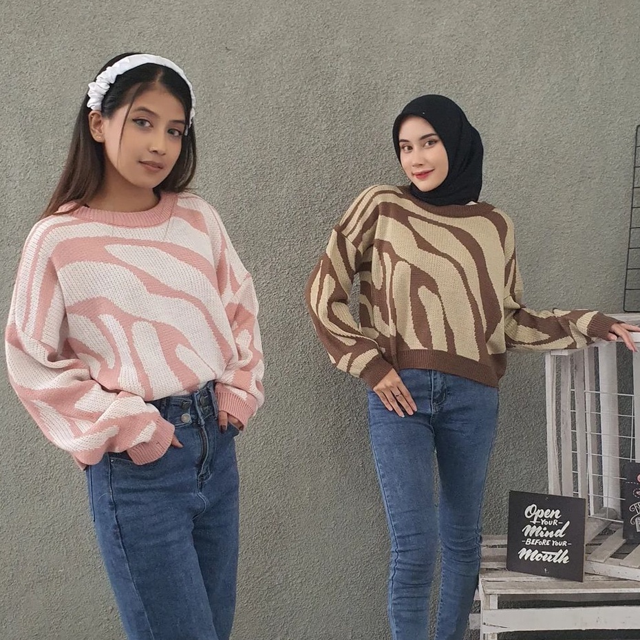 Pakaian Rajut Wanita Motif Arabelle Crop Sweater Rajut Komputer