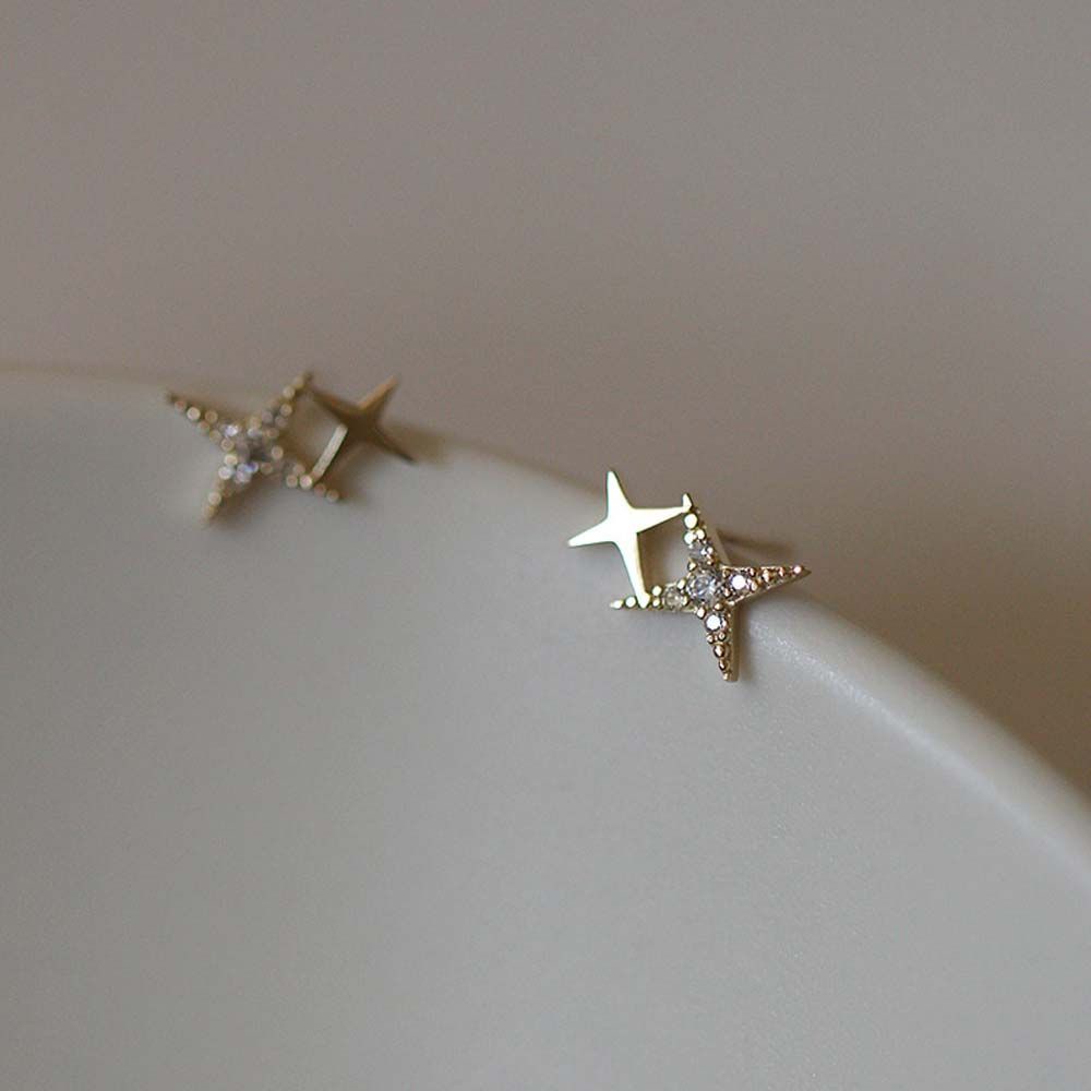 Needway  Elegant Women Earrings Sweet Stud Earrings Korean Style Ladies Girls Star Shaped Fashion Jewelry Diamond Chic Simple Ear Studs/Multicolor