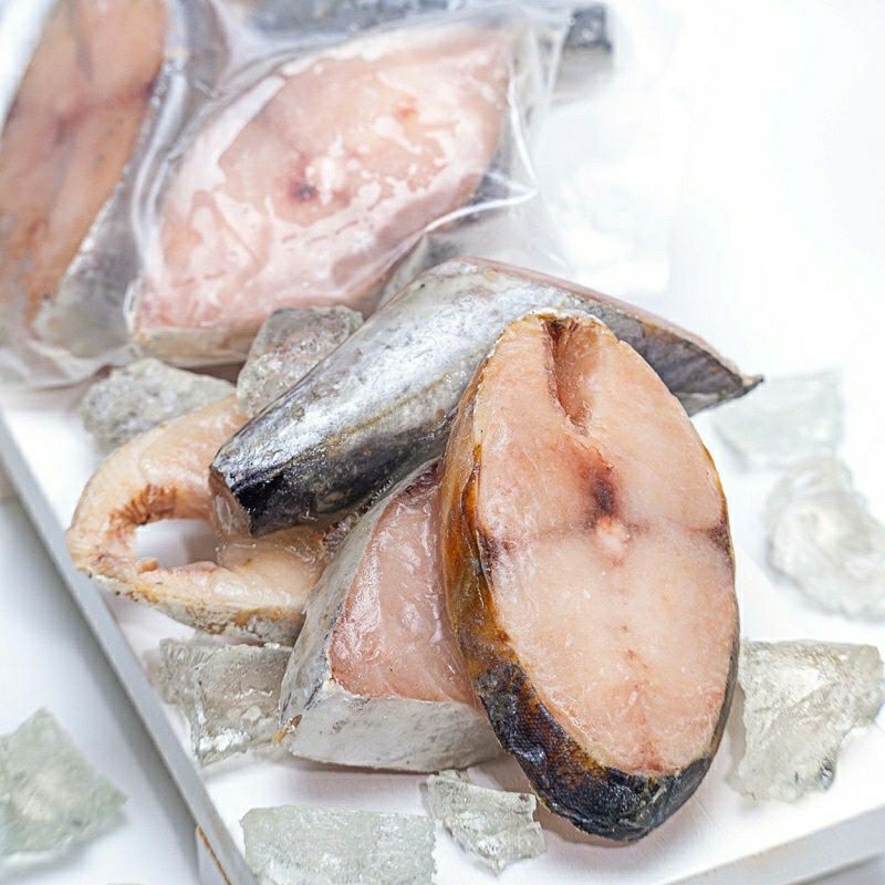 

Ikan Tenggiri Frozen Fillet / Fish Steak Vakum Pack @500gr