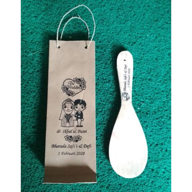 

Souvenir centong nasi kemas paperbag