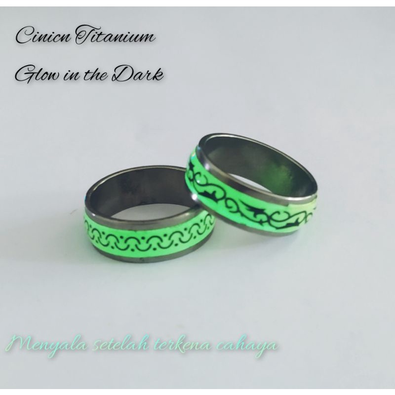 Cincin Titanium Unisex Polos Black Silver Bisa Tulis Nama-Glow in the Dark