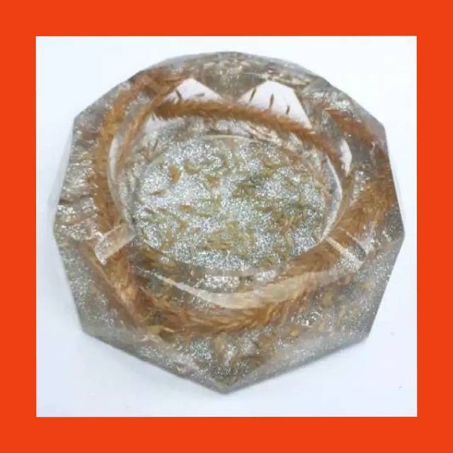 Pajangan asbak resin unik dan lucu motip kembang dasar perak buat hiasan ruang tamu