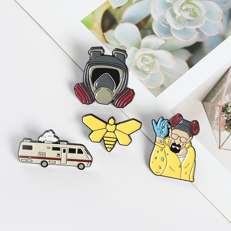 Hornets Gas Mask Sprinkle With Spray Medicine Enamel Pins Custom Cartoon Image Brooches Station Wagon Badges Gift