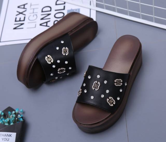 Wedges Wanita Import Tipe 1487