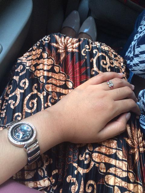 Couple Batik Kenanga Black / Rok Prisket Dengan Kemeja