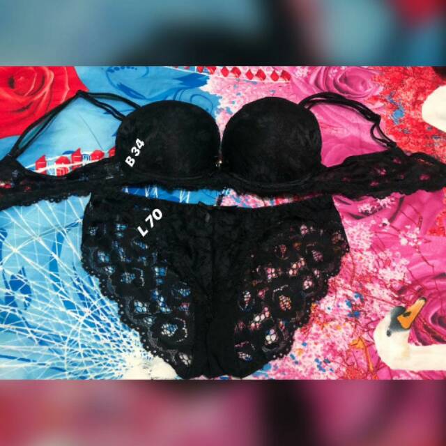 Bra set triumph size 34b hanya 125k Push Up & Kawat