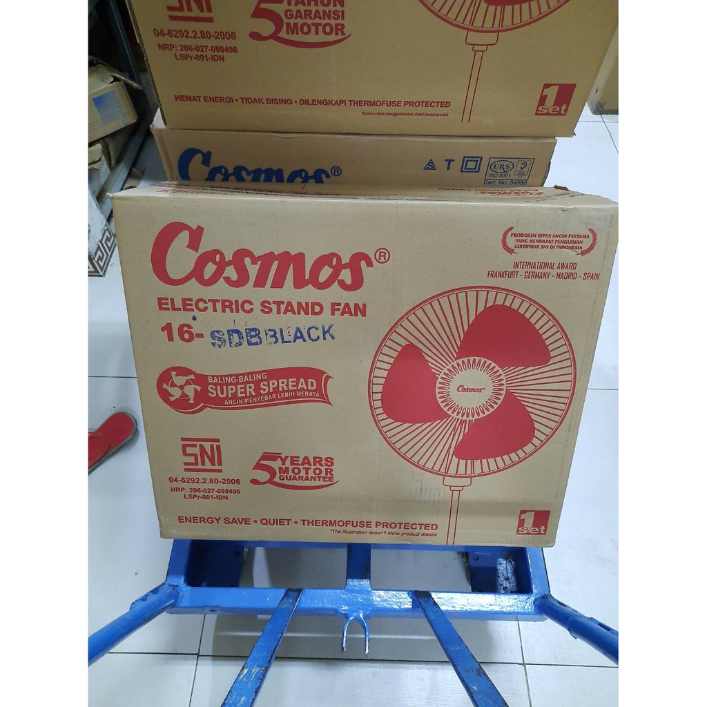 Cosmos Kipas Angin Berdiri / Stand Fan 16 Inch 16-SDB Black 16&quot; PROMO