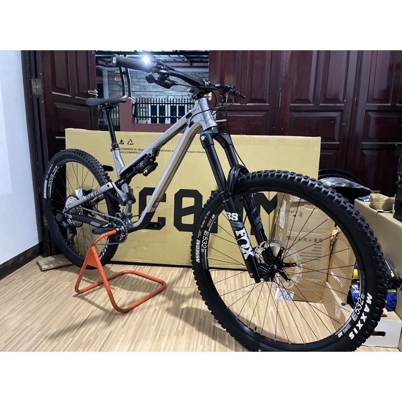 Commencal meta am 29 2021 essential // Gun metal // M